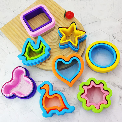 中心の星MickeyはパンDIYサンドイッチ カッターのステンレス鋼を形づける