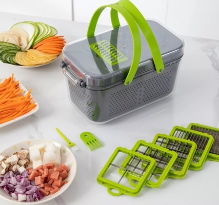 台所は野菜フルーツのチョッパーのスライサー マニュアルの野菜おろし金のカッター セットに用具を使う