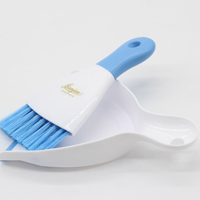 床のソファーの机キーボードおよび車のための子供のプラスチック小型ブラシそして塵取りセット