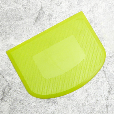 食糧安全なプラスチック家庭用品のプラスチック プロダクトはカッターこね粉のスクレーパーのボーリングをする