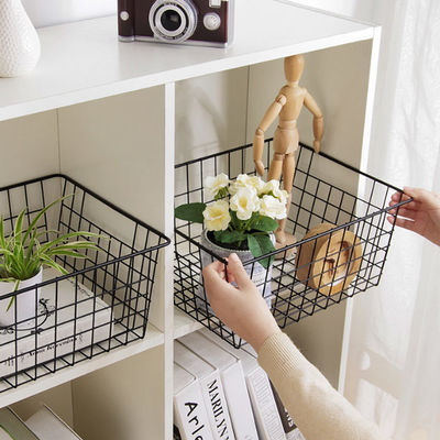 ワイヤ記憶装置のバスケットはハンドルとの金属線のバスケットの食料貯蔵室構成を