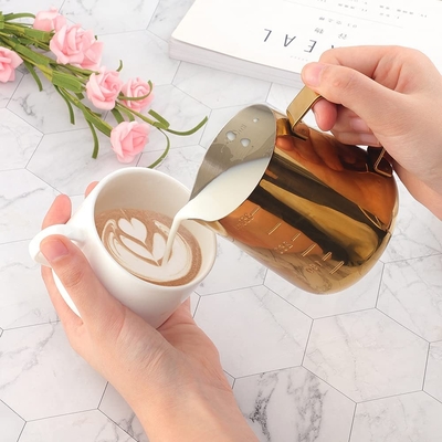 金のステンレス鋼の必要なBarista用具のコーヒーPicher 350ml /12oz