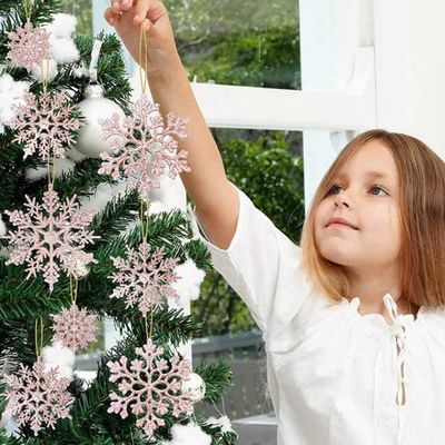 36pcsプラスチックきらめきの白い雪片はクリスマスのために飾る